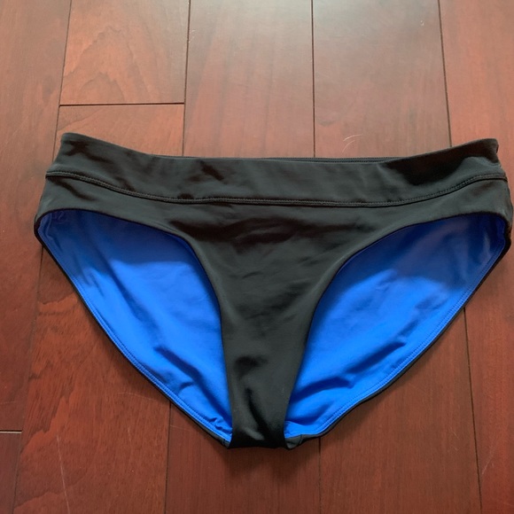 ▪️Lululemon▪️Tidal Flow Swim Bottom - Reversible - Picture 4 of 5